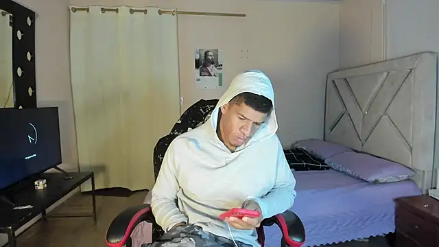 Toptony22 Шоу с уебкамера