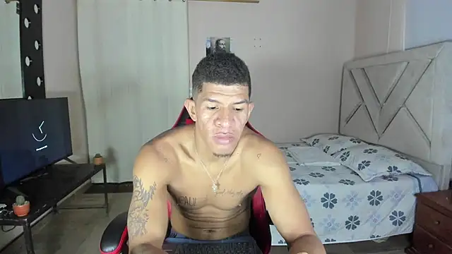 Toptony22 Шоу с уебкамера