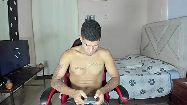 Toptony22's Webcam Show
