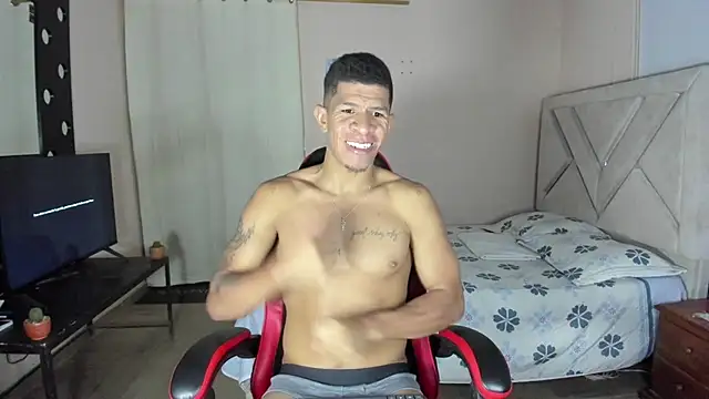 Toptony22 Show Webcam