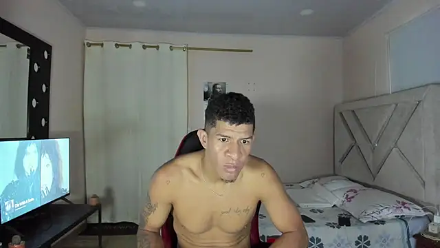 Toptony22's Webcam Show