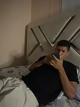 Toptony22's Webcam Show