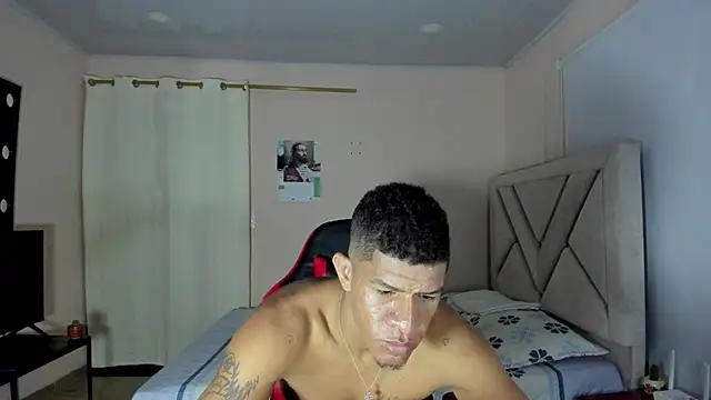 Toptony22's Webcam Show