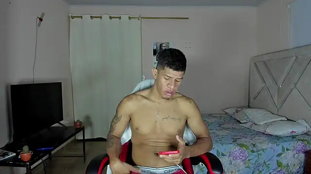 Toptony22's Webcam Show