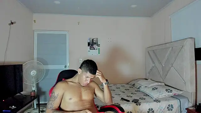 Toptony22 Webcamshow
