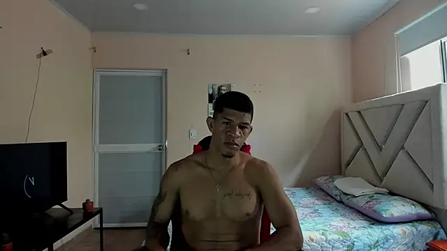 Toptony22 webcam show