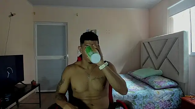 Show de Felipe-ReyesF4 na webcam
