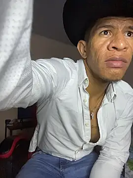Felipe-ReyesF4 Webcamshow
