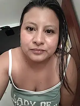 Pertunjukan Kamera Web SexyandnaughtyLatinos