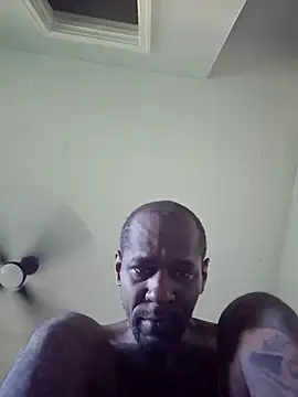Boozle666 Show in webcam