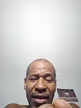 Boozle666 Show in webcam