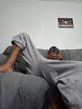 Pokazy przed kamerką – Boozle666