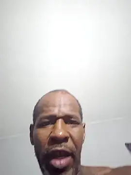Boozle666 Show in webcam