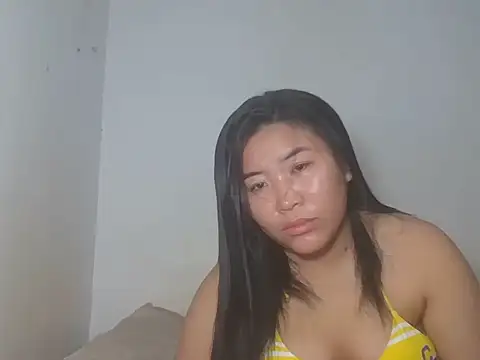 Zyeiii Adlı Modelin Canlı XXX Sohbeti