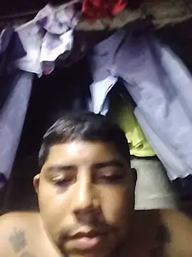 master_juju1924 Adlı Modelin Web Kamerası Şovu