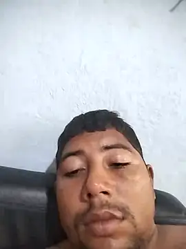 master_juju1924 Show Webcam