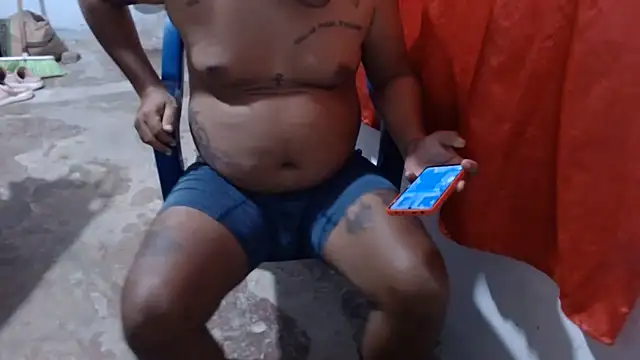 master_juju1924 Show Webcam