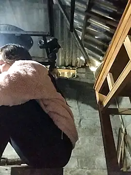 feli-00: διαδικτυακό σόου στην κάμερα