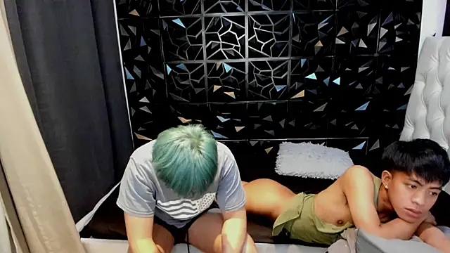 Pokazy przed kamerką – davincihugecock