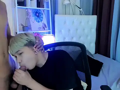 Вебкам-шоу davincihugecock