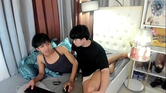 davincihugecock Pertunjukan Webcam