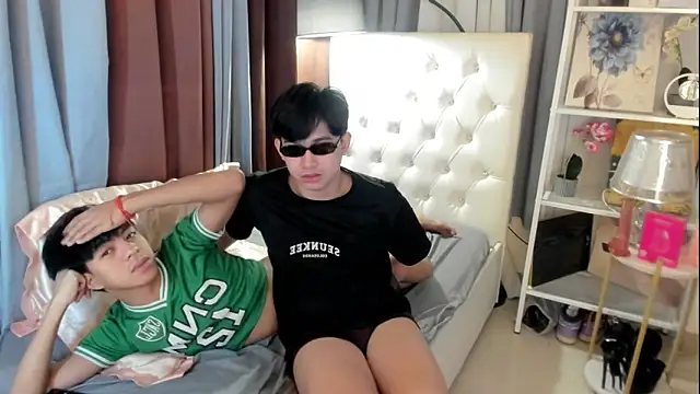 davincihugecock Pertunjukan Webcam
