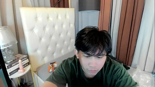 davincihugecock webcam show