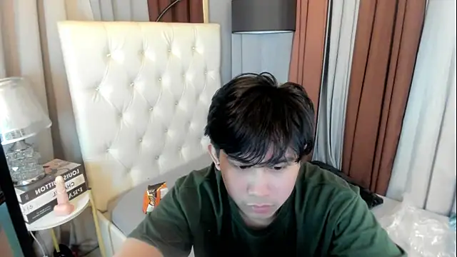 davincihugecock Pertunjukan Webcam