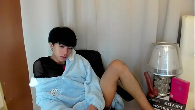 Webkamerová show davincihugecock