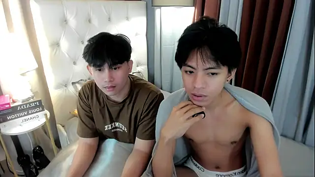 โชว์เว็บแคมของ davincihugecock