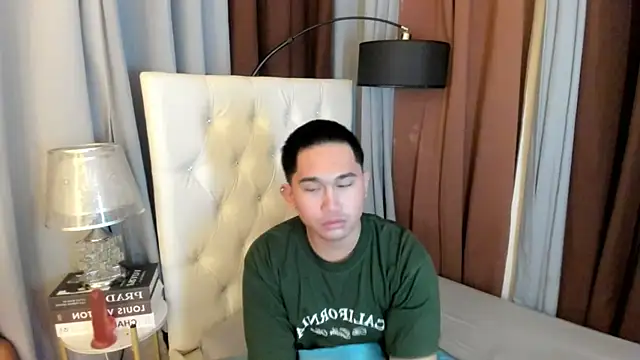 davincihugecock Pertunjukan Webcam