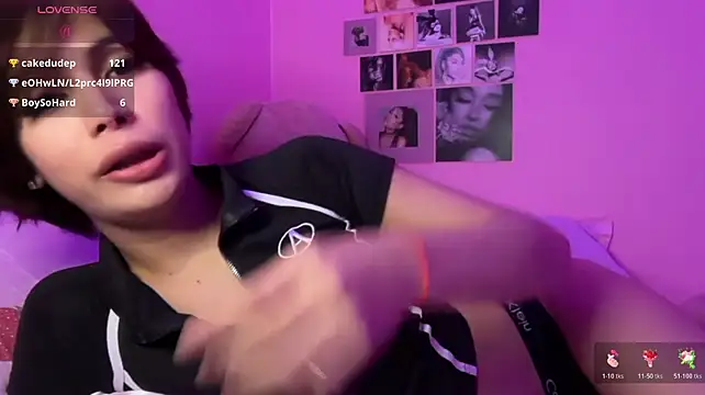 โชว์เว็บแคมของ urtwinkbrixz