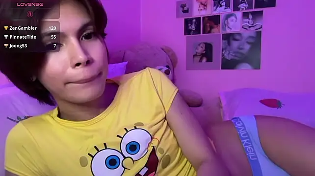 Show modela urtwinkbrixz na web-kameri