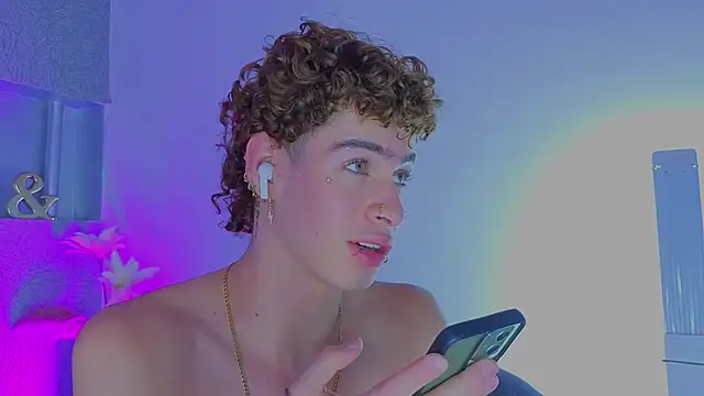 nova_salvatore 网络视讯表演