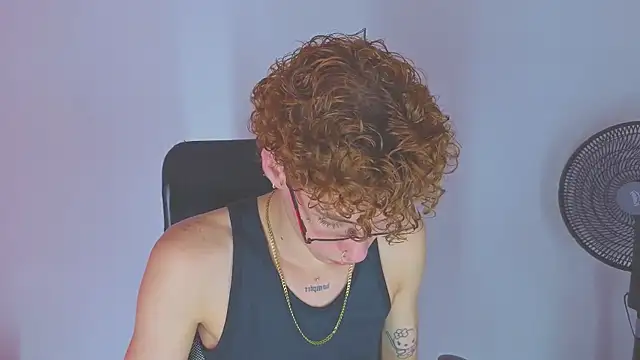 Chat +18 de nova_salvatore ao vivo