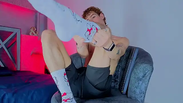 nova_salvatore Show Webcam