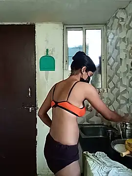 Erotic-Girl: διαδικτυακό σόου στην κάμερα