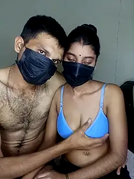Pokazy przed kamerką – Erotic-Girl