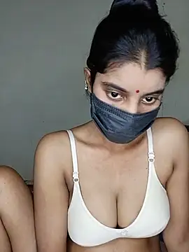 Erotic-Girl: διαδικτυακό σόου στην κάμερα
