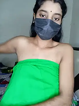 Pokazy przed kamerką – Erotic-Girl