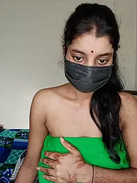Erotic-Girl: διαδικτυακό σόου στην κάμερα