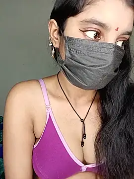 HircineWiffle Show in webcam