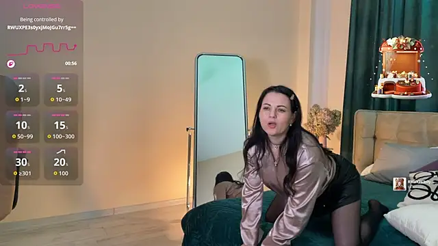 Živý XXX chat _SilkyShadow_