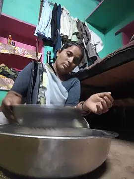 Reena_lodha Webcam Show