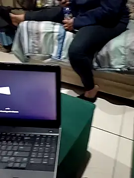 Winterslender Adlı Modelin Web Kamerası Şovu