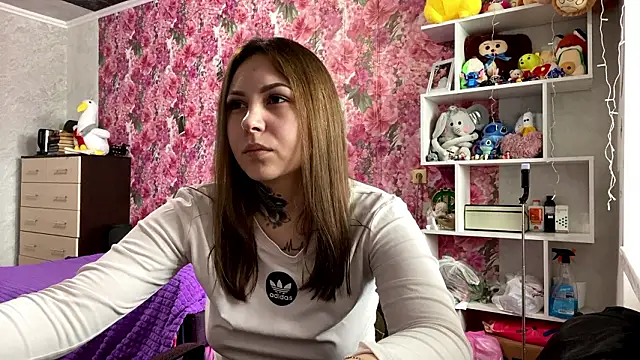 TraciBallena Live Chatraum