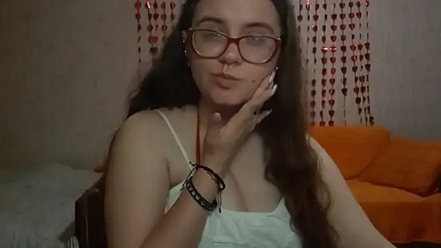 צ'אט XXX בשידור חי של Miyabeee