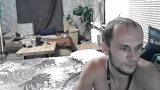Straponist888 Webcam Show
