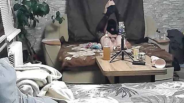 Straponist888 Webcam show