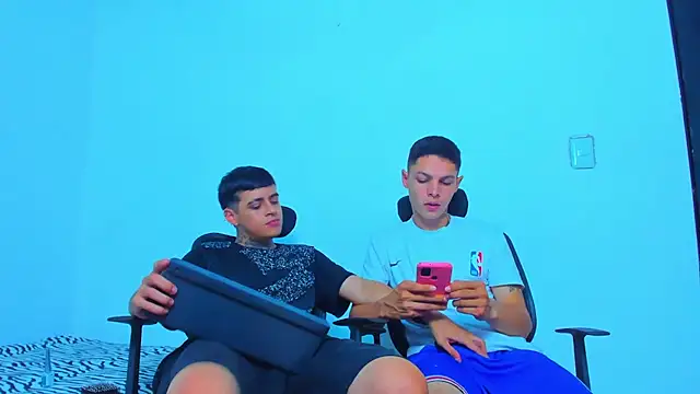 Thomas-Wil Adlı Modelin Web Kamerası Şovu